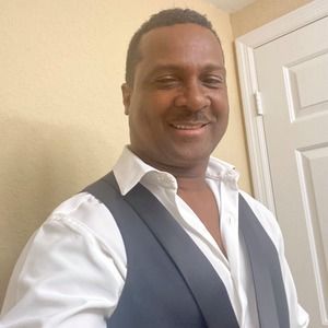 Meet your Posher, Robert